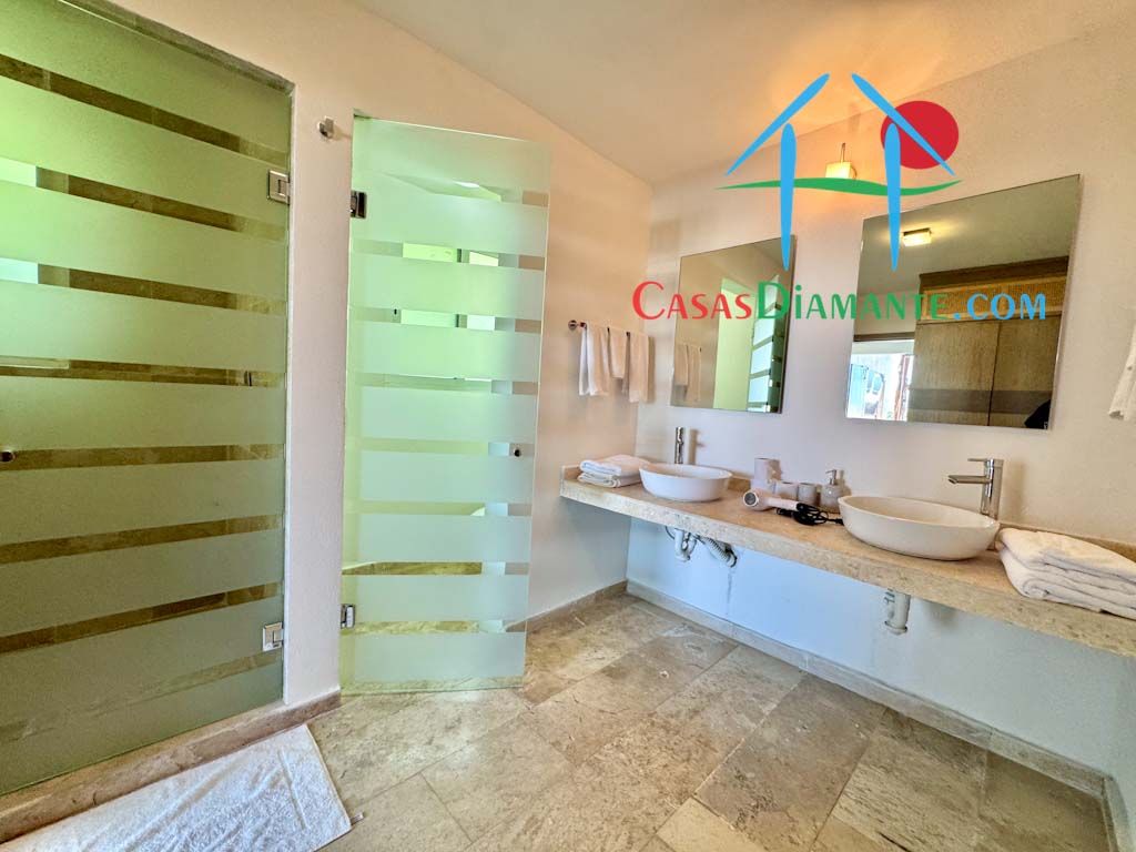 Punta Manglar E PH 301 - Baño compartido rec 5 y 6 1